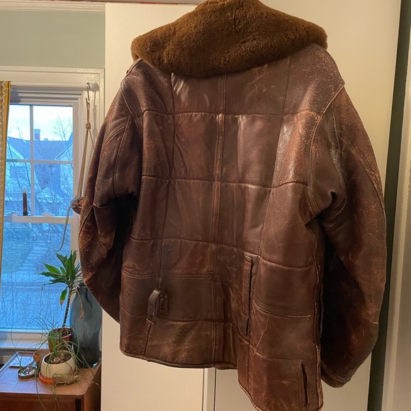 Men’s Leather Jacket With Amazing Collar.  Very Warm! - Picture 2 of 9